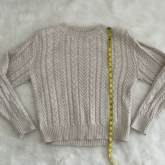 Evereve Alexis Strong Shoulder Cable Pullover- Cream - Size Large - Picture 8 of 8